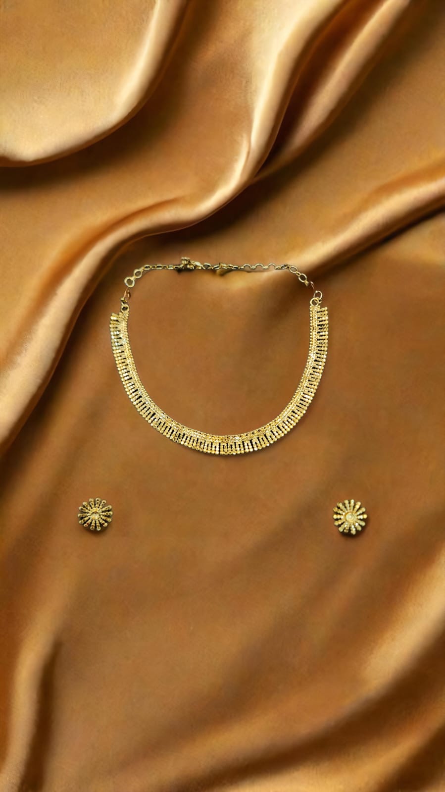NECKLACE SET WITH EARRING 