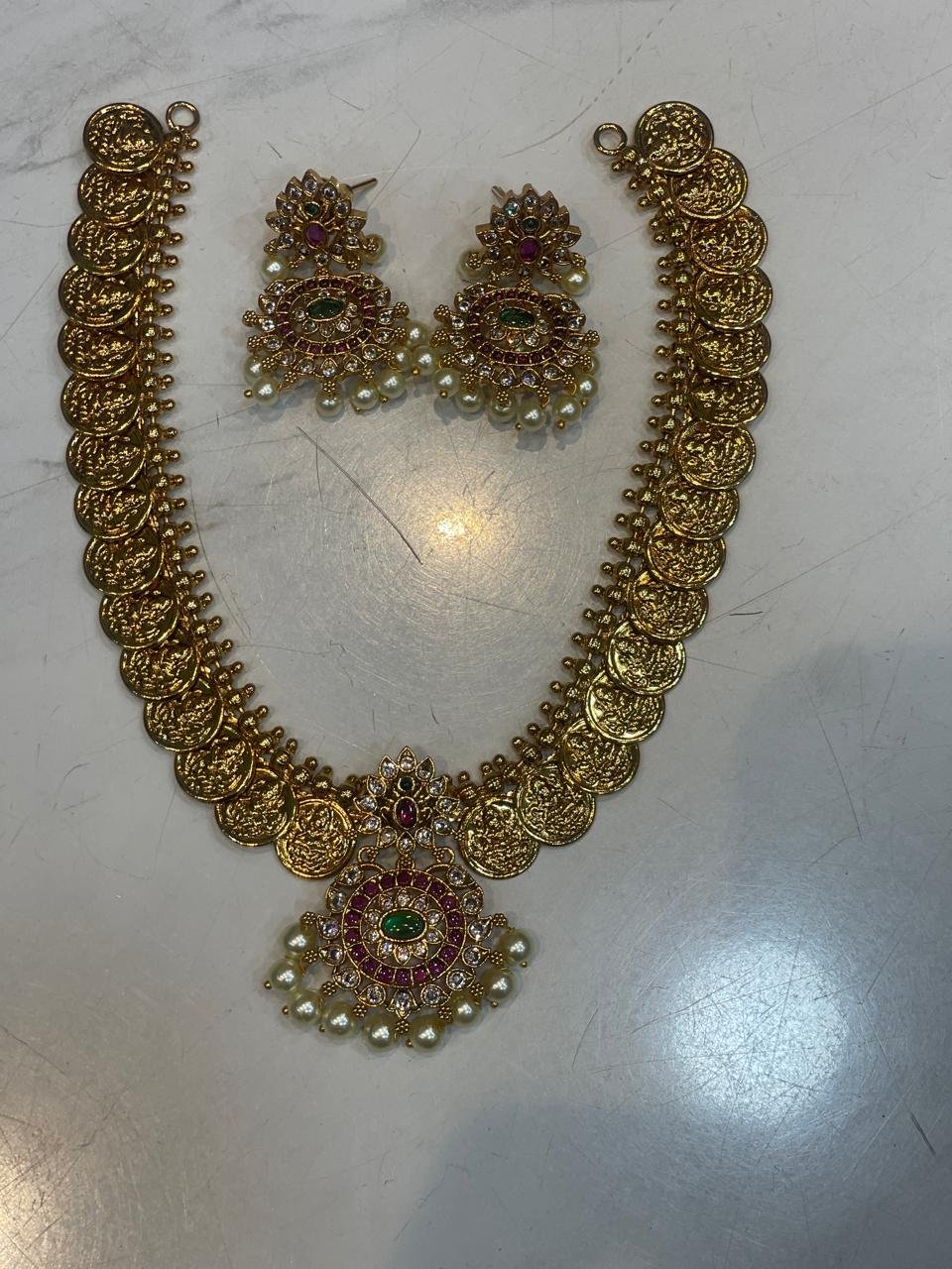 NECKLACE SET WITH EARRING 