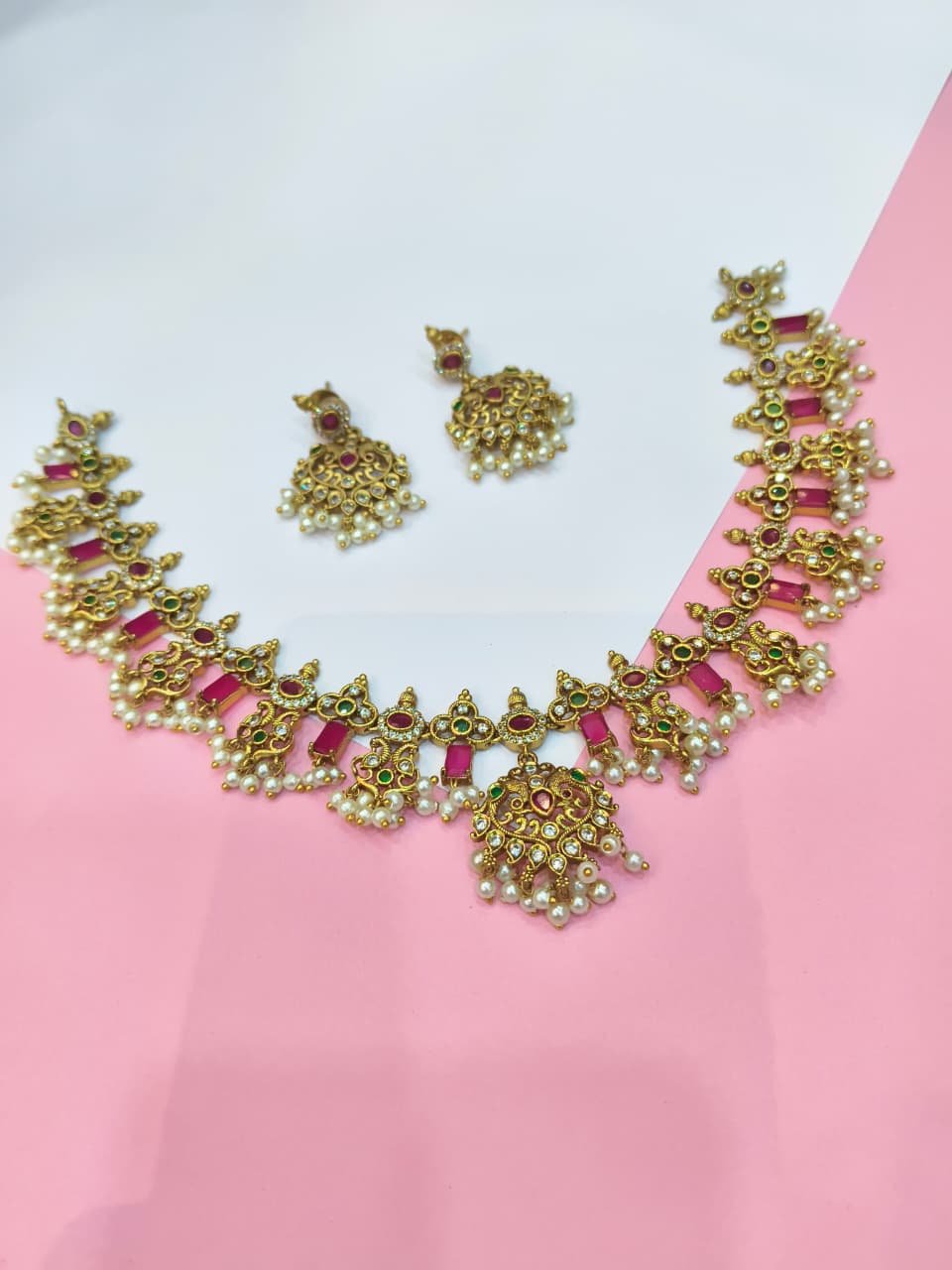 NECKLACE SET WITH EARRING 