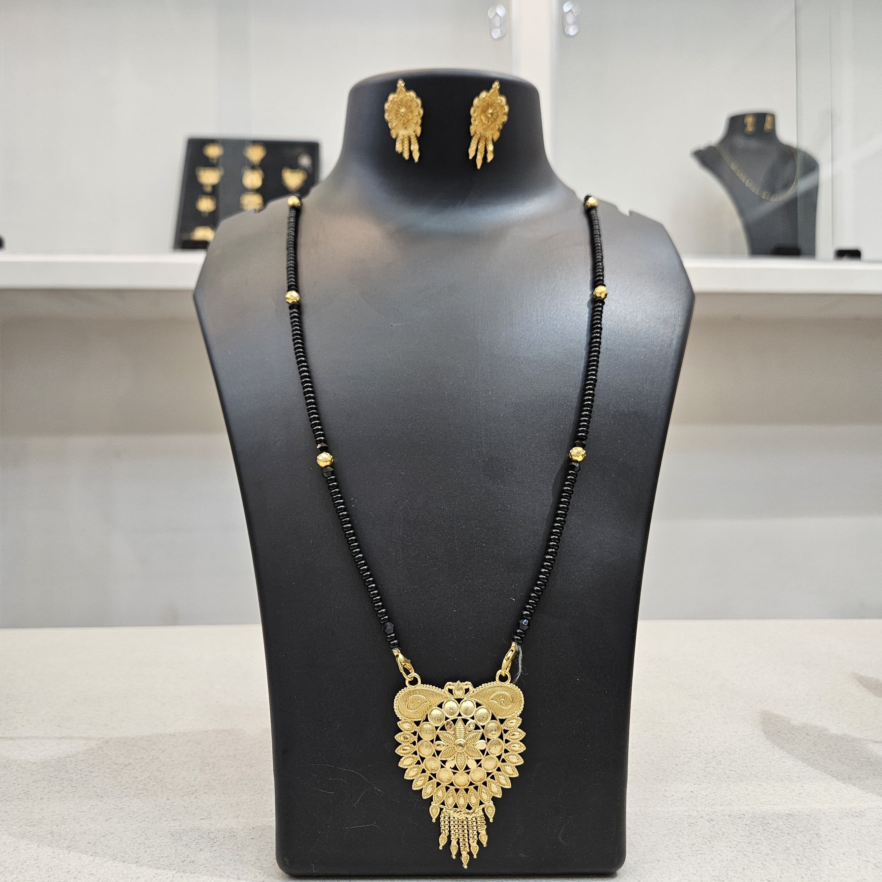 MANGALSUTRA
