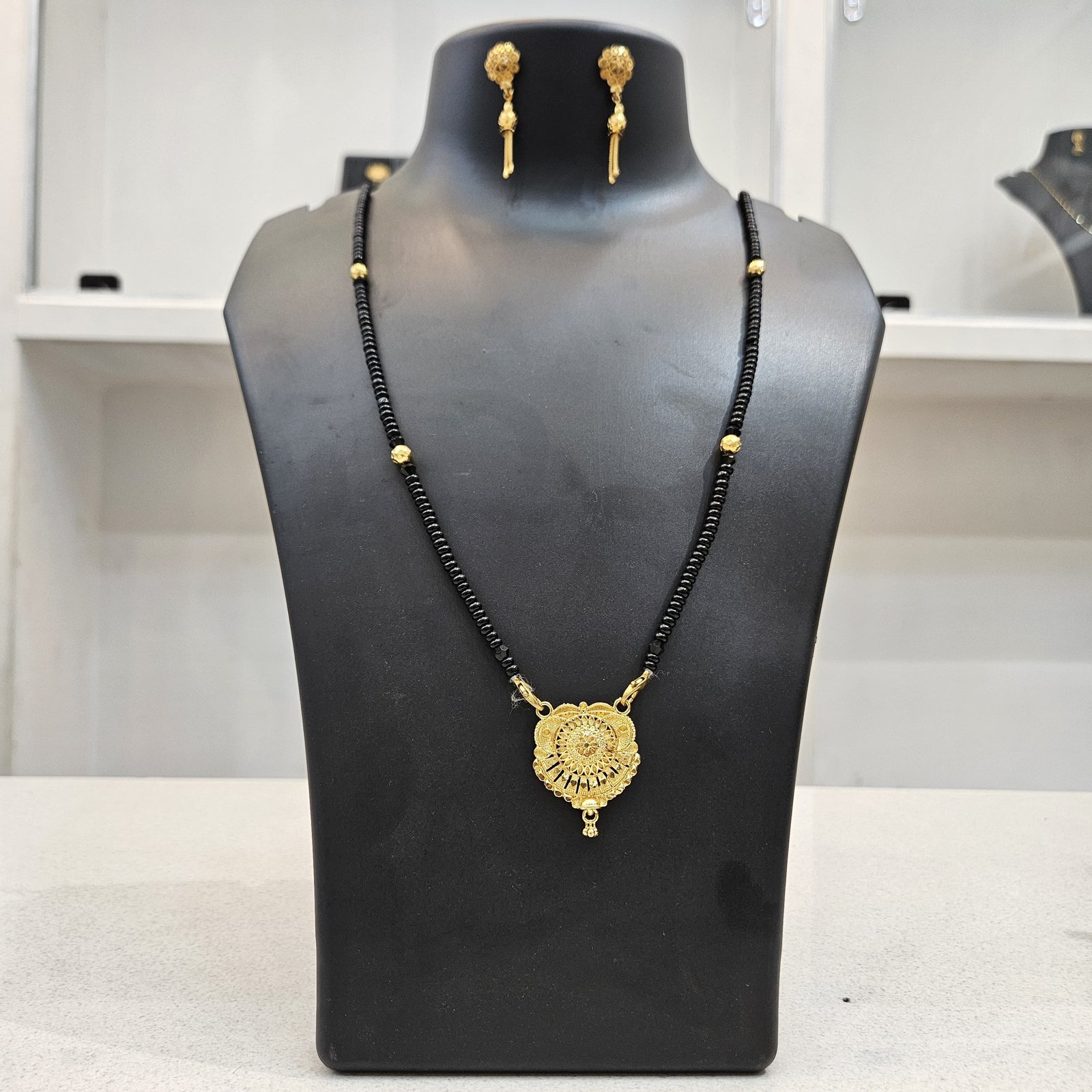 MANGALSUTRA