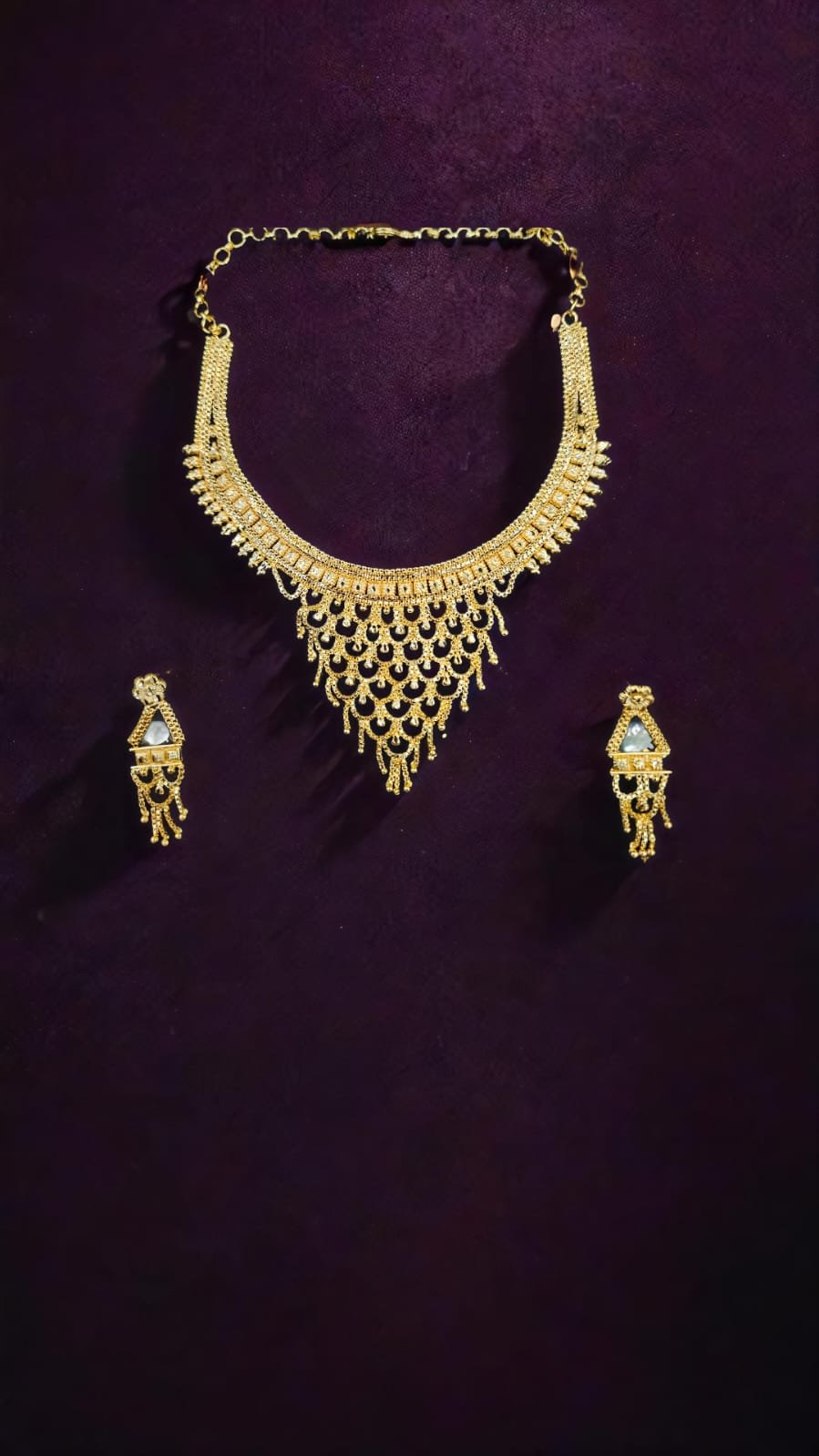 NECKLACE SET WITH EARRINGS